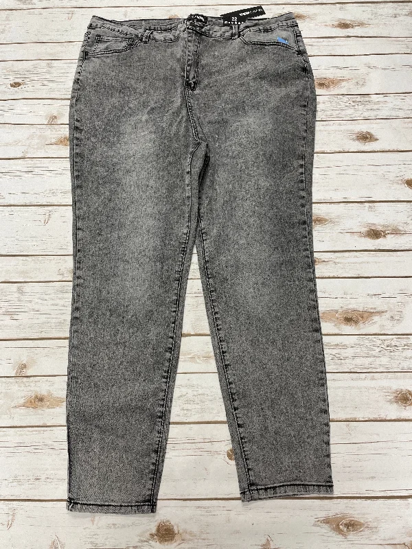 XL Men's JeansJeans Straight By Fashion Nova In Black Denim, Size: 22